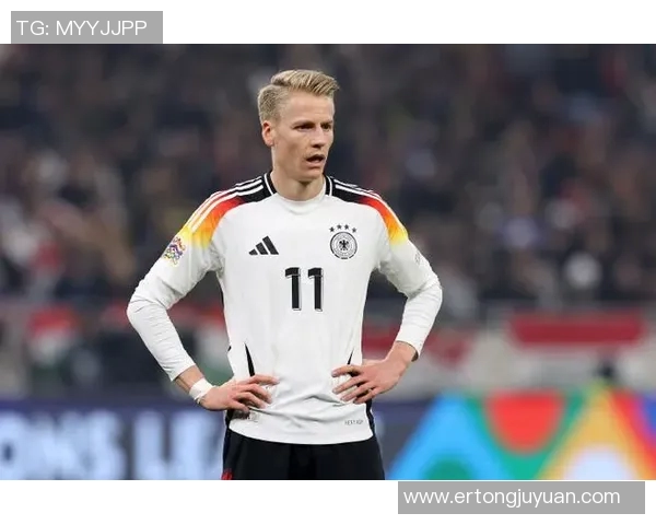 德国队足球明星帅哥的魅力与风采揭示了足球场上的青春与激情